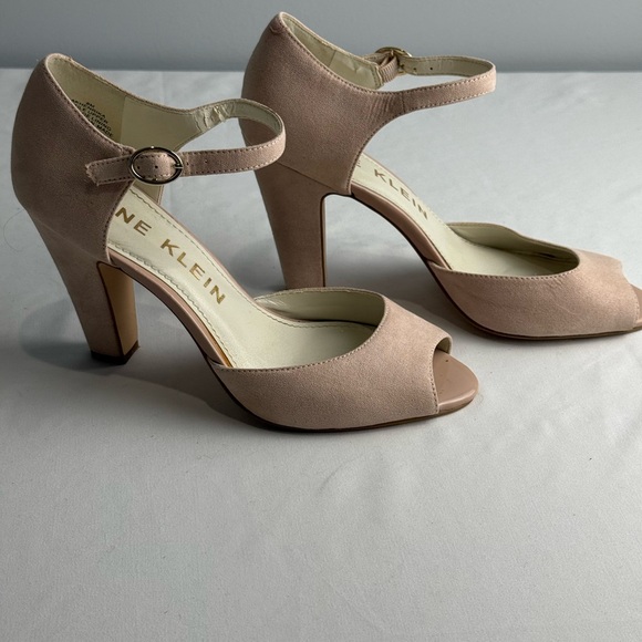 Anne Klein Akhenrika Blush Peep Toe Heels Size 8 - Picture 3 of 16